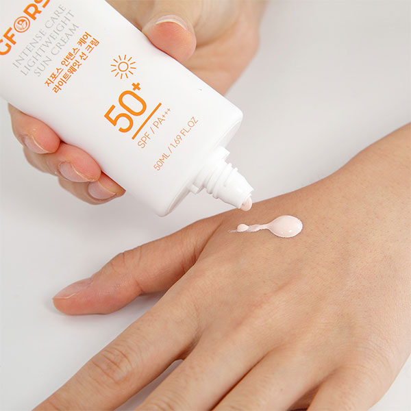 GFORS Intense Care Lightweight Sun Cream SPF50 PA+++ (50ml)